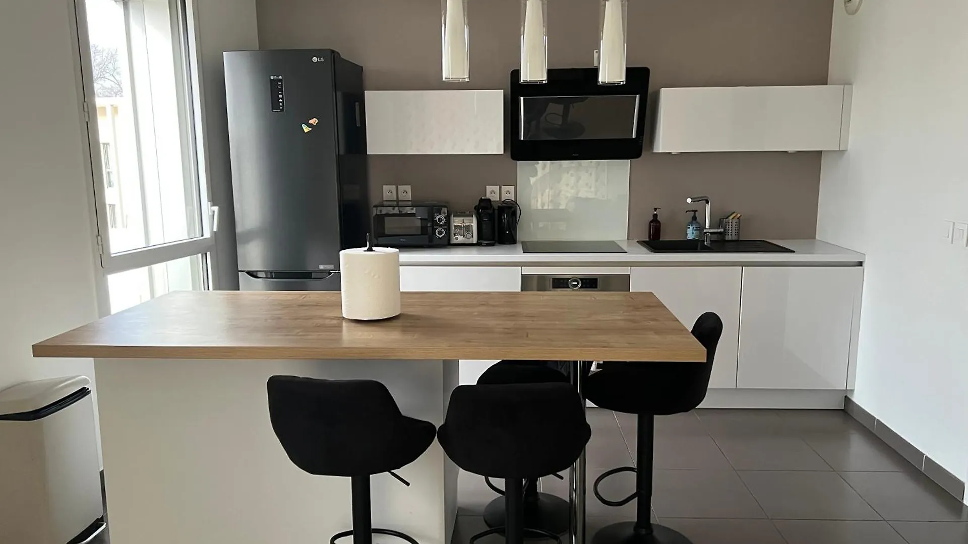 Ferienwohnung Joli T4 Recent Grand Balcon Lyon 8 Proche Du Metro